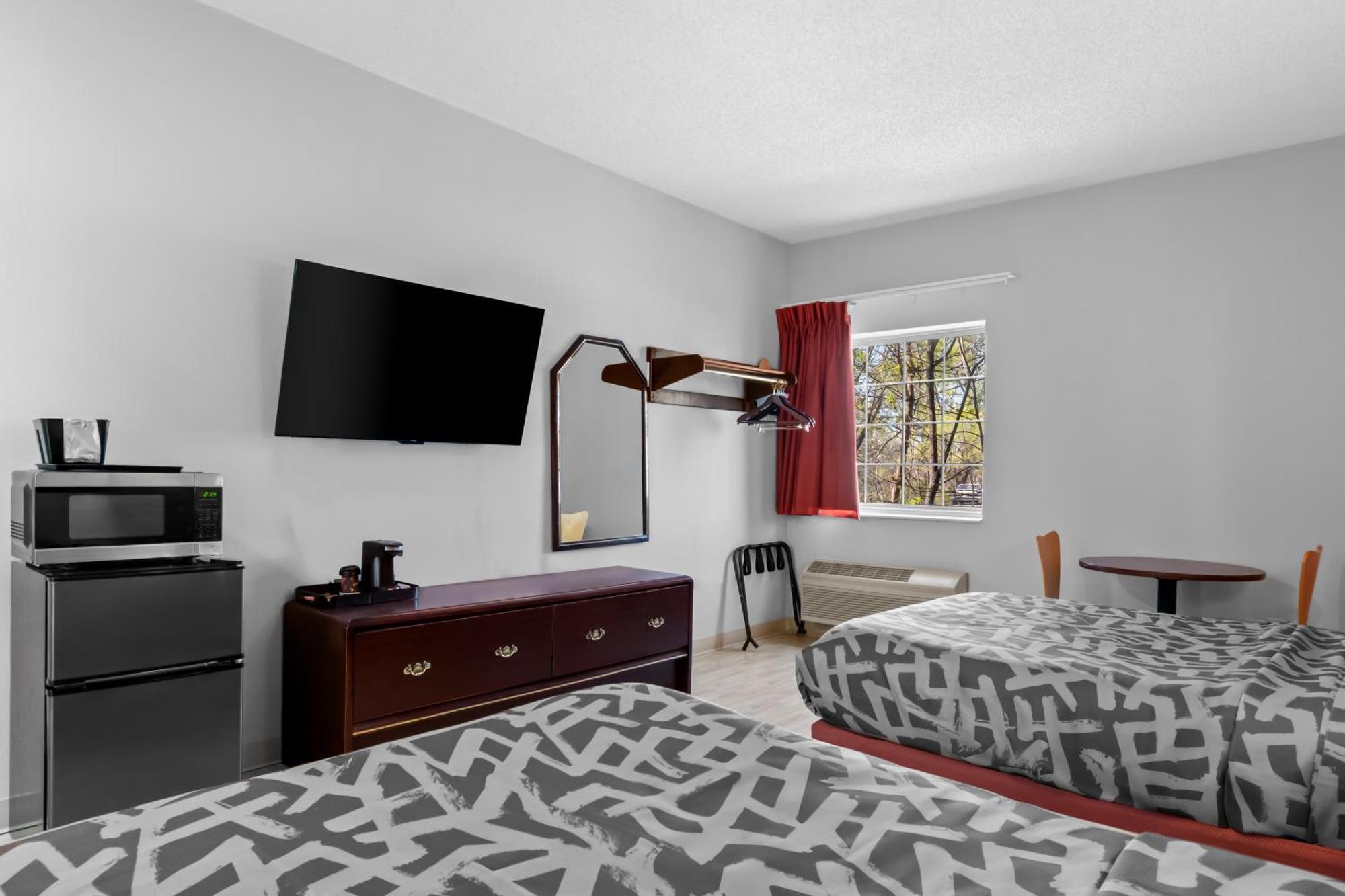 Scottish Inns & Suites - North Hershey Харисбърг Екстериор снимка